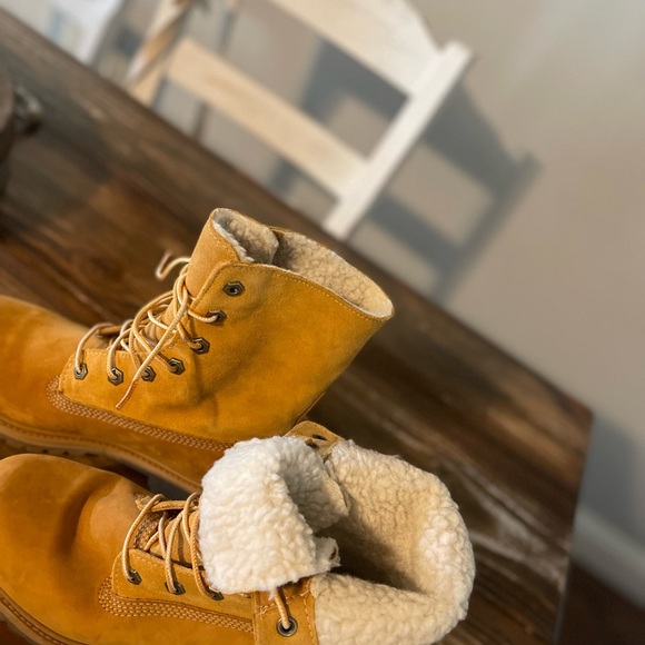 Timberland woman’s size 8 - Picture 4 of 5